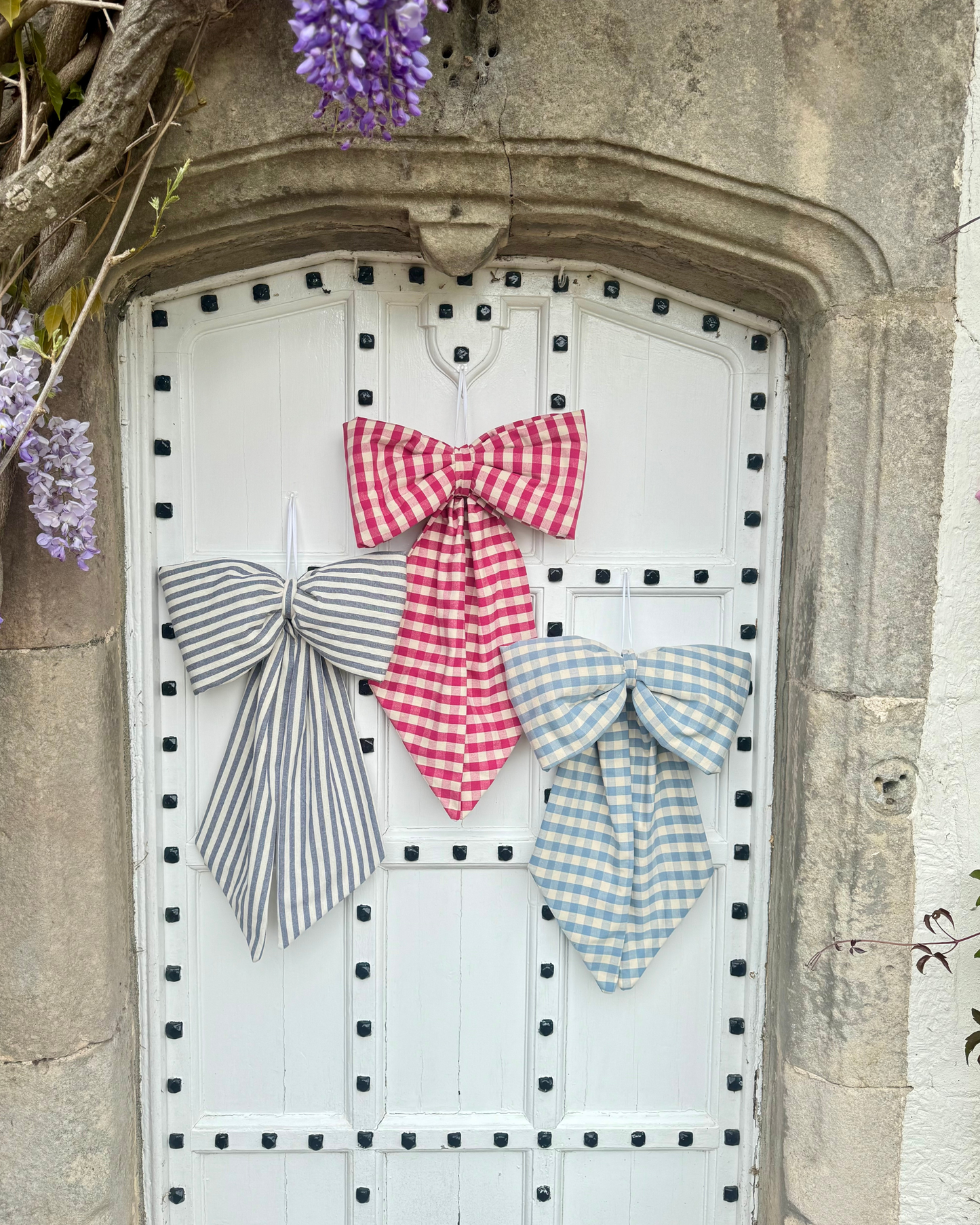 Handmade Fabric Bows – by In Stitches