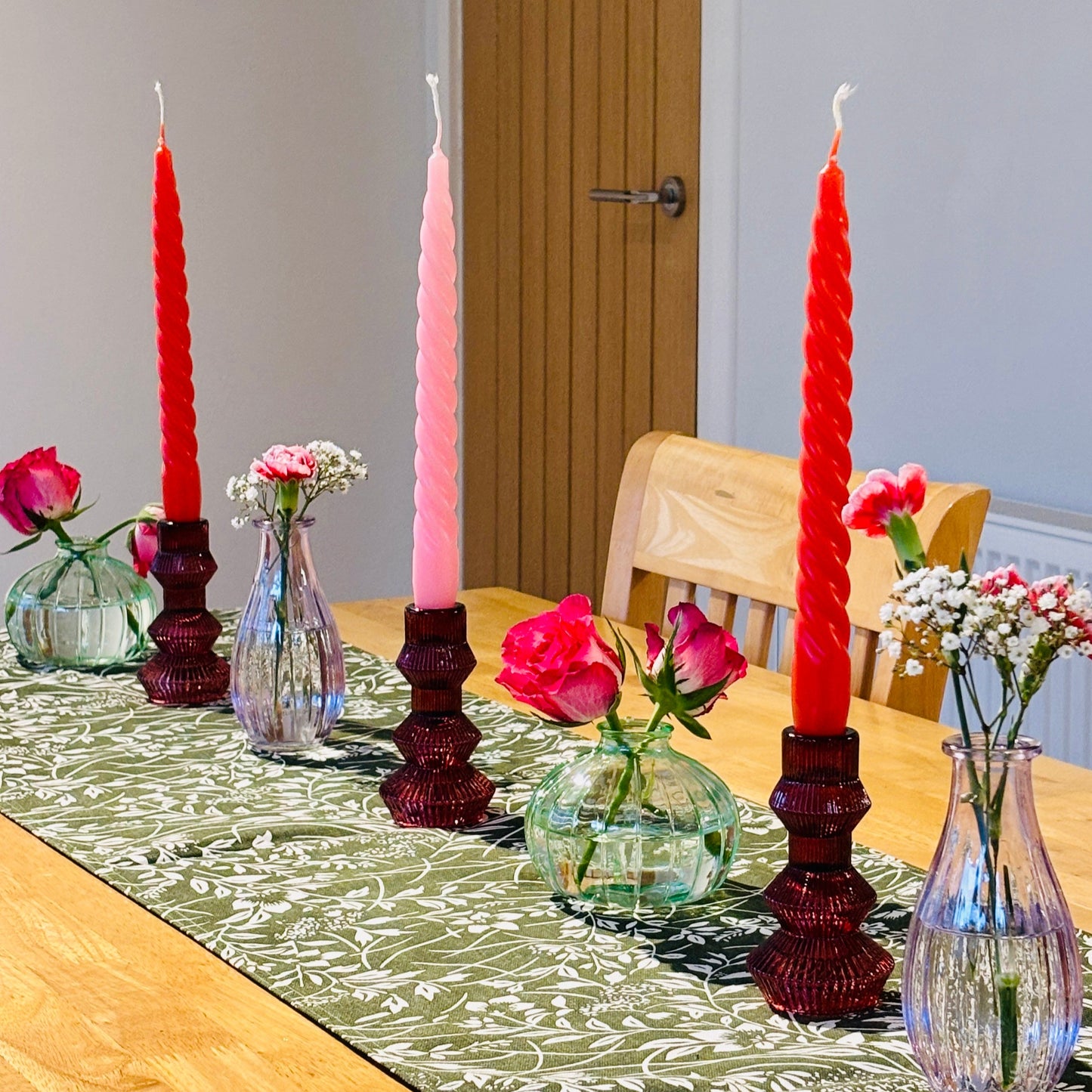 Pink & Red Coloured Spiral Candle Pack