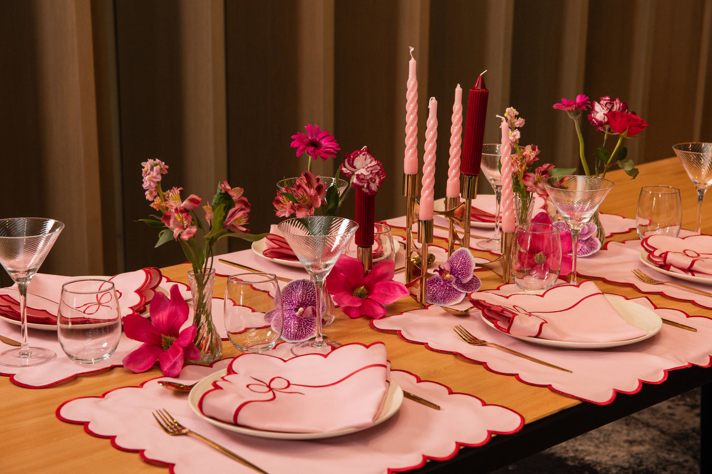 Daphne Cotton Bow Napkins - Pink/Red • Set of 4